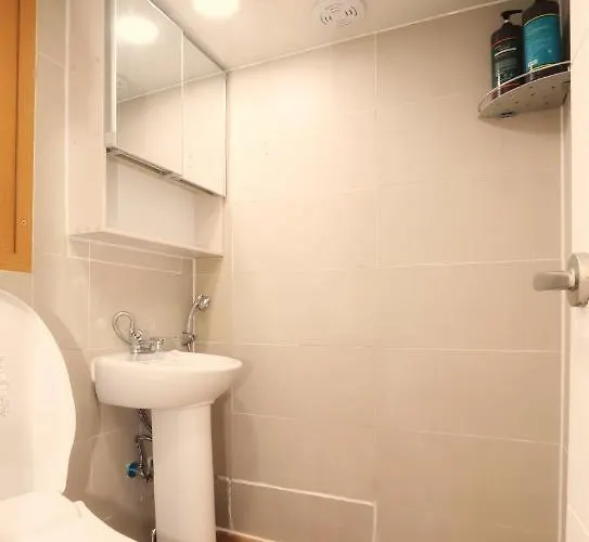 Aparthotel Dada House 3*