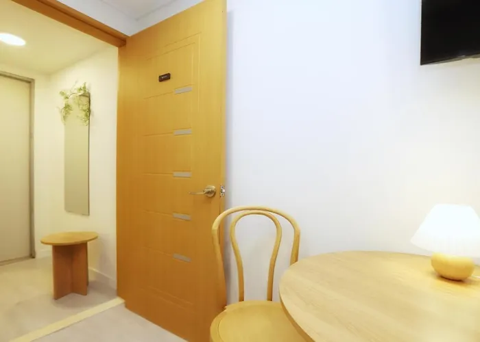 Dada House Aparthotel 3*
